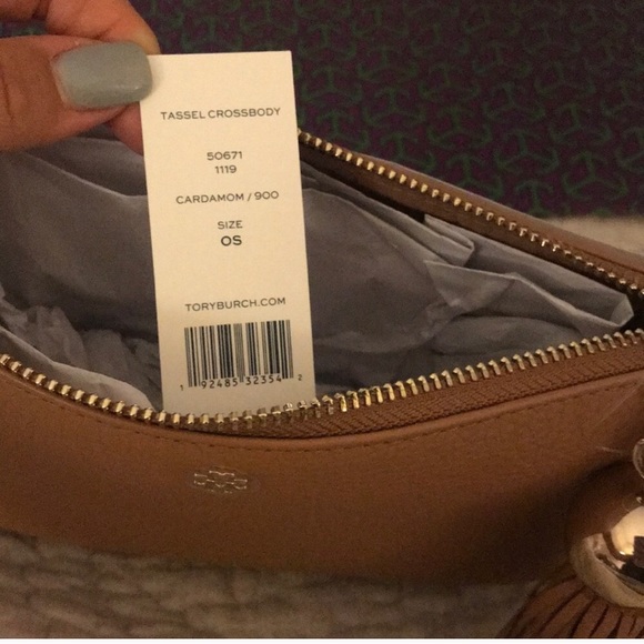 New Authentic Tory Burch Tassel crossbody - Picture 6 of 8